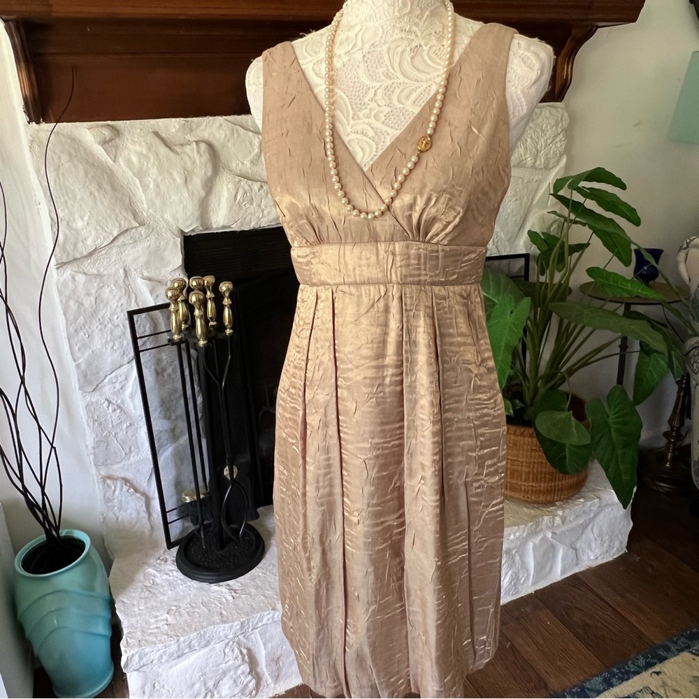 Barami sleeveless cocktail dress gold women’s size 4